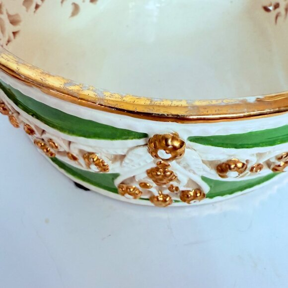 Italian Romantic Cameo Trinket Box Heart Shape Pierced Porcelain Jewelry Storage - Picture 16 of 16